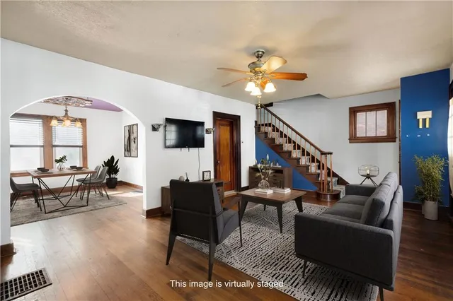 $160,000 | 808 5th Avenue, Coraopolis, PA 15108