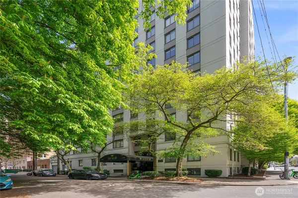 $2,000 | 1105 Spring Street, Unit 712, Seattle, WA 98104