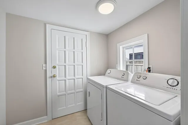 $324,900 | 1254 Niles Avenue, St. Paul, MN 55116