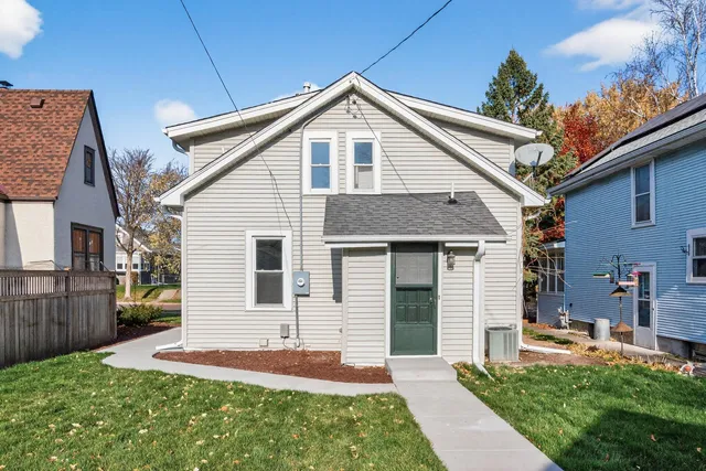 $324,900 | 1254 Niles Avenue, St. Paul, MN 55116