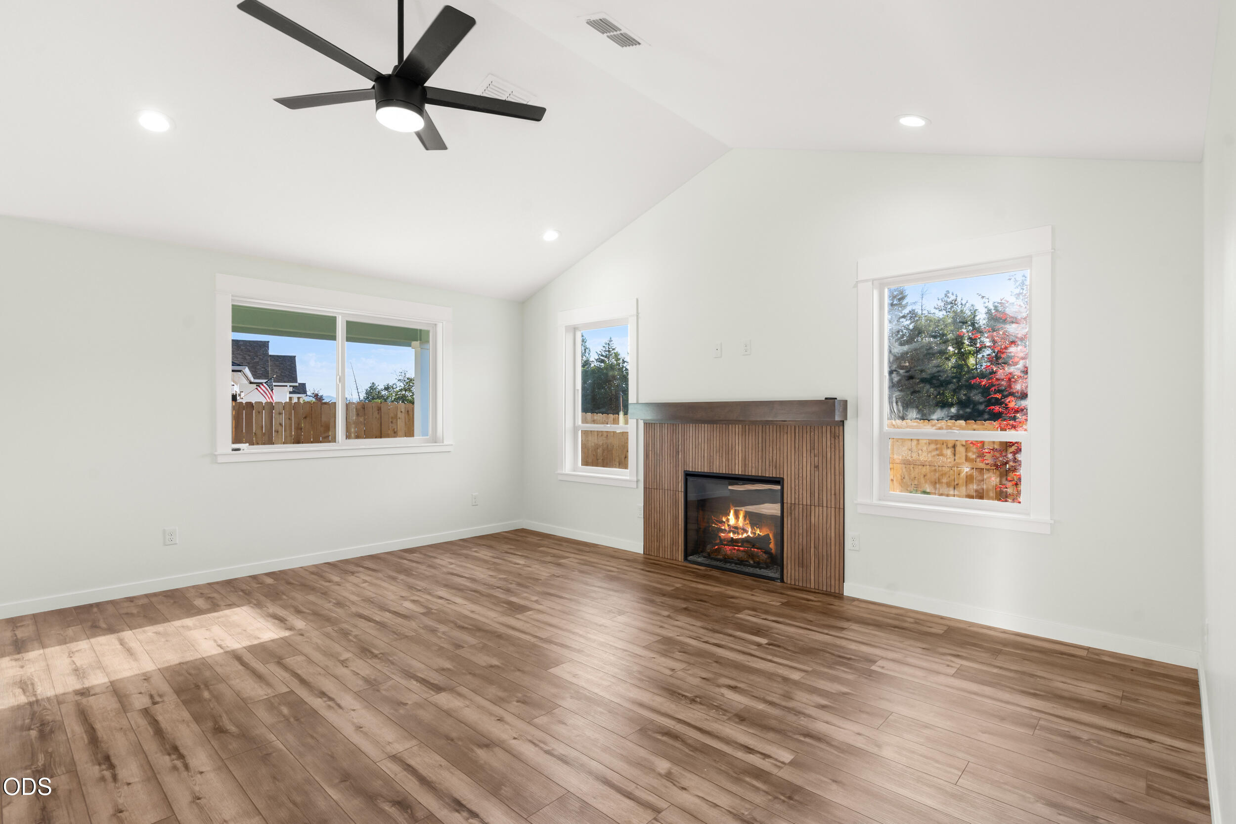 1106 Cascade Loop, Unit LOT 8 Cave Junction, OR 97523 - Photo 13 of 35 Gallery Image 13