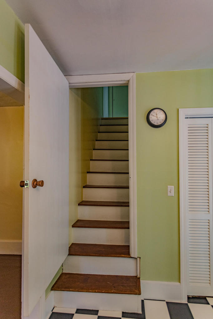 763 Hays Creek Road Raphine, VA 24472 - Photo 14 of 48 14