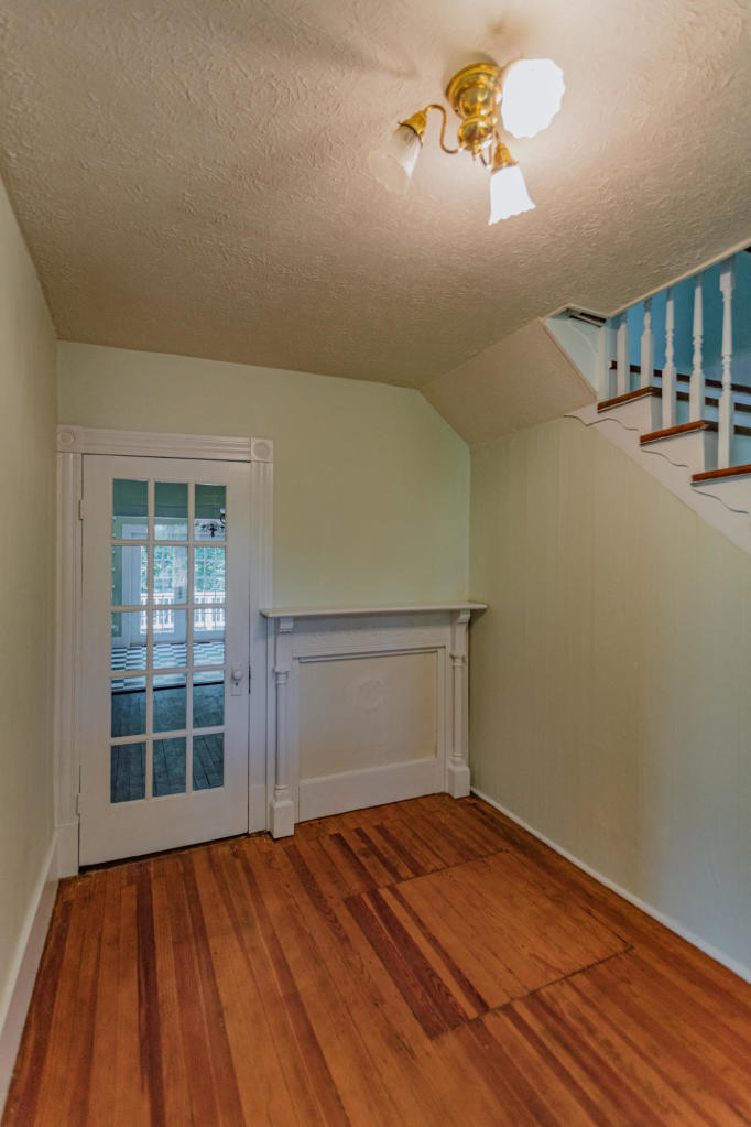 763 Hays Creek Road Raphine, VA 24472 - Photo 5 of 48 5