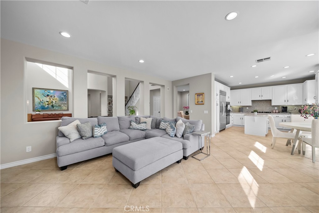 23912 Lakeside Road Valencia, CA 91355 - Photo 16 of 75
