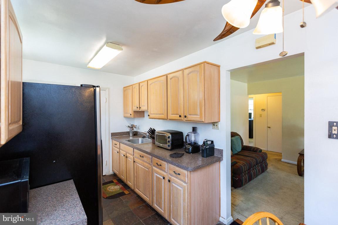 6713 Stanton Road Hyattsville, MD 20784 - Photo 9 of 38 Gallery Image 9