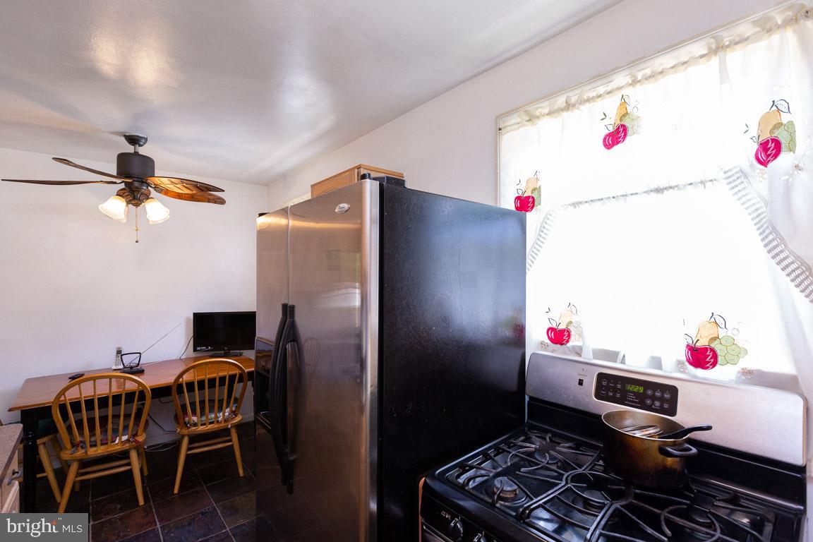 6713 Stanton Road Hyattsville, MD 20784 - Photo 10 of 38 Gallery Image 10