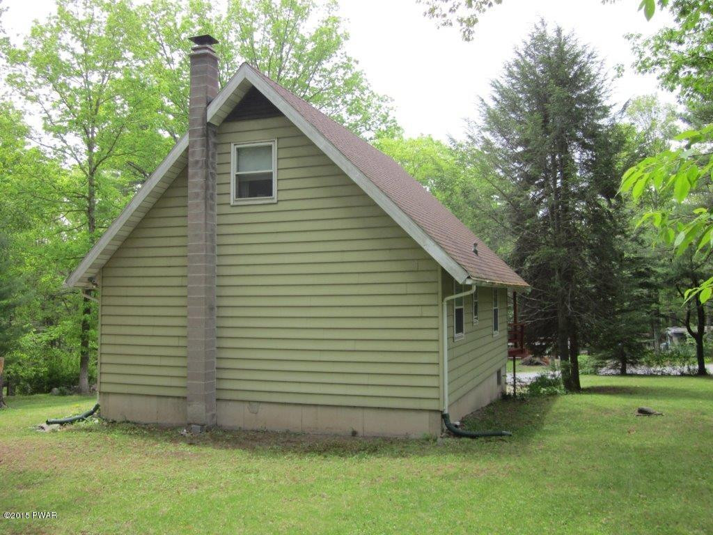9 Paupack Point Road Hawley, PA 18428 - Photo 3 of 27