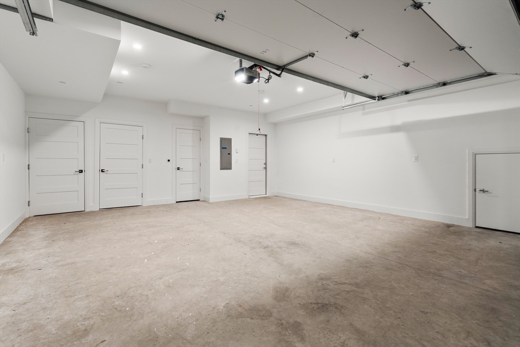 956 Walnut Street, Unit 2 Newton, MA 02461 - Photo 10 of 32