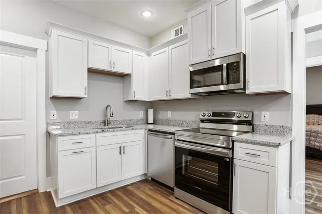 $2,600 | 537 East Congress Street, Unit B LOWER, Savannah, GA 31401