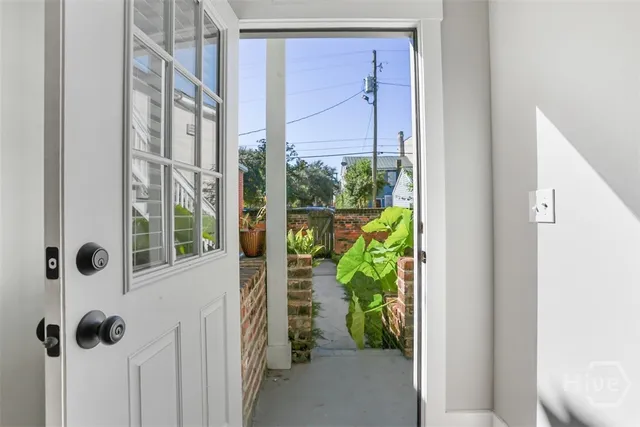 $2,600 | 537 East Congress Street, Unit B LOWER, Savannah, GA 31401