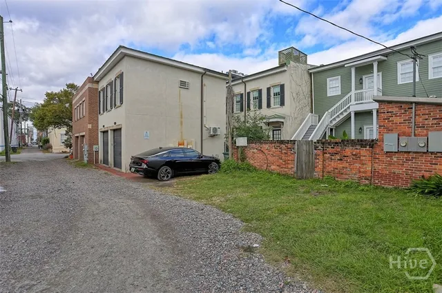 $2,600 | 537 East Congress Street, Unit B LOWER, Savannah, GA 31401