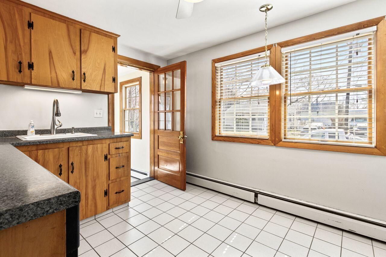 26 Westlawn Road Portland, ME 04103 - Photo 14 of 52 20250421JS-71024
