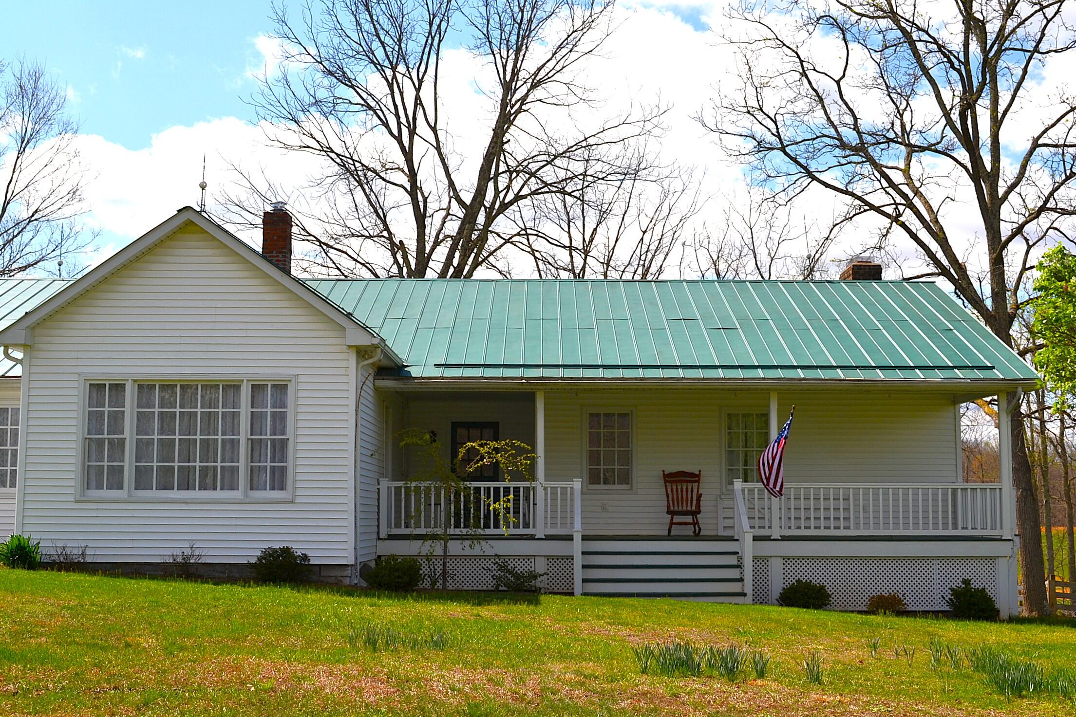 5557 Flat Mountain Road Alderson, WV 24910 - Photo 5 of 71 Gallery Image 5
