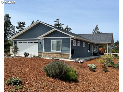88051 Lake Point Drive Florence, OR 97439 - Photo 1 of 29