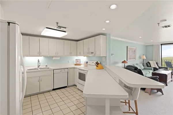 $345,000 | 1 Marina Drive, Unit 307, St. Simons Island, GA 31522