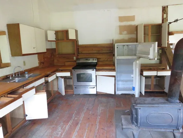 $115,000 | 2676 Highway 114, Brighton, VT 05846