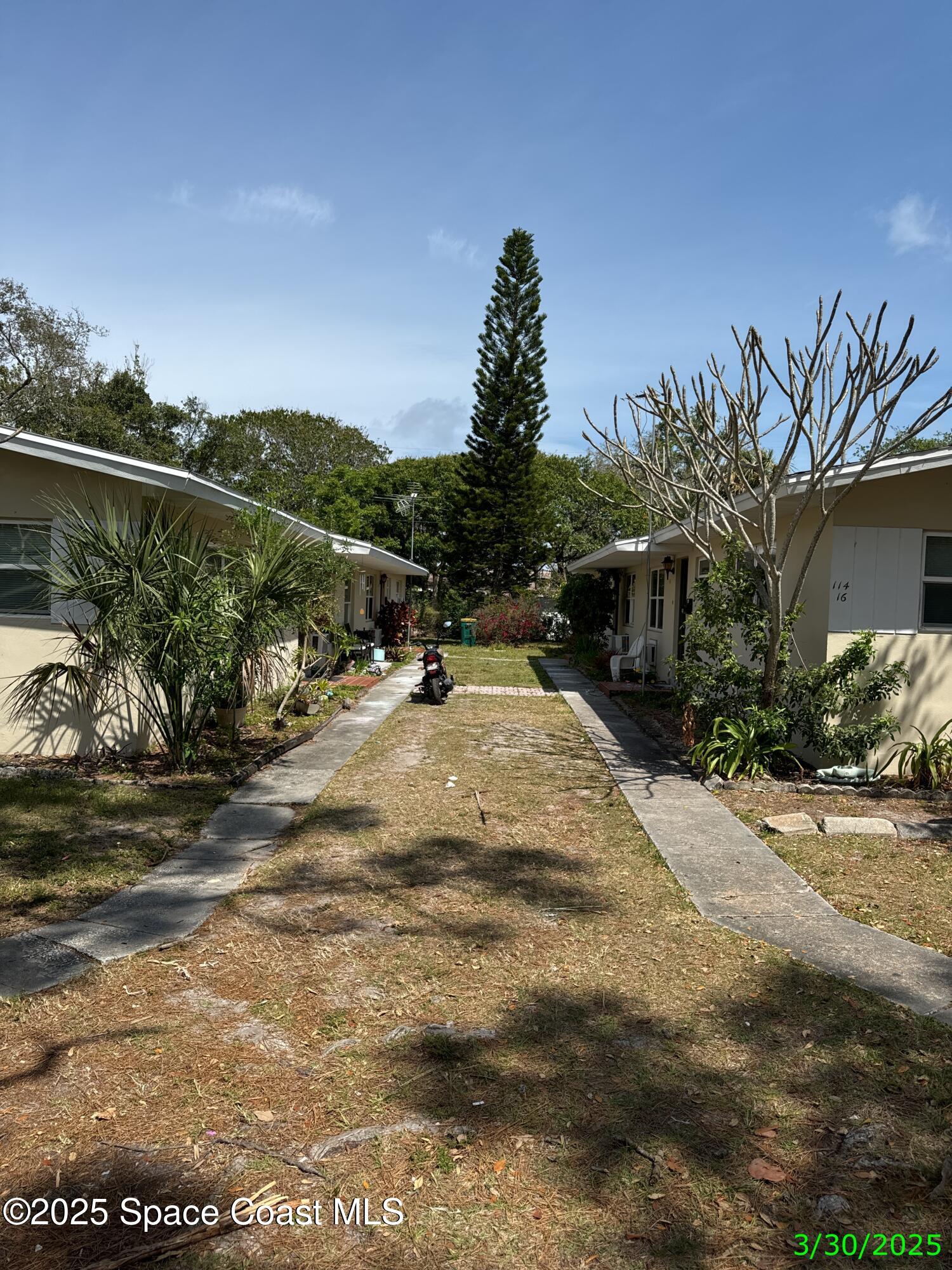 116 E Avenue Melbourne, FL 32901 - Photo 1 of 9 a view of outdoor space with city view