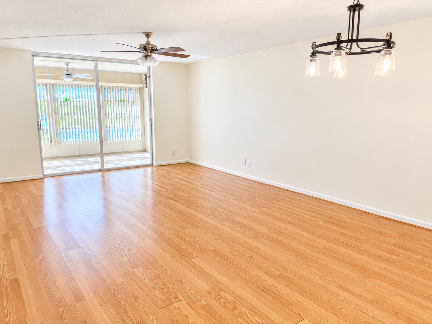 357 North Rock Island Road, Unit 407 Margate, FL 33063 - Photo 10 of 29 IMG_6367