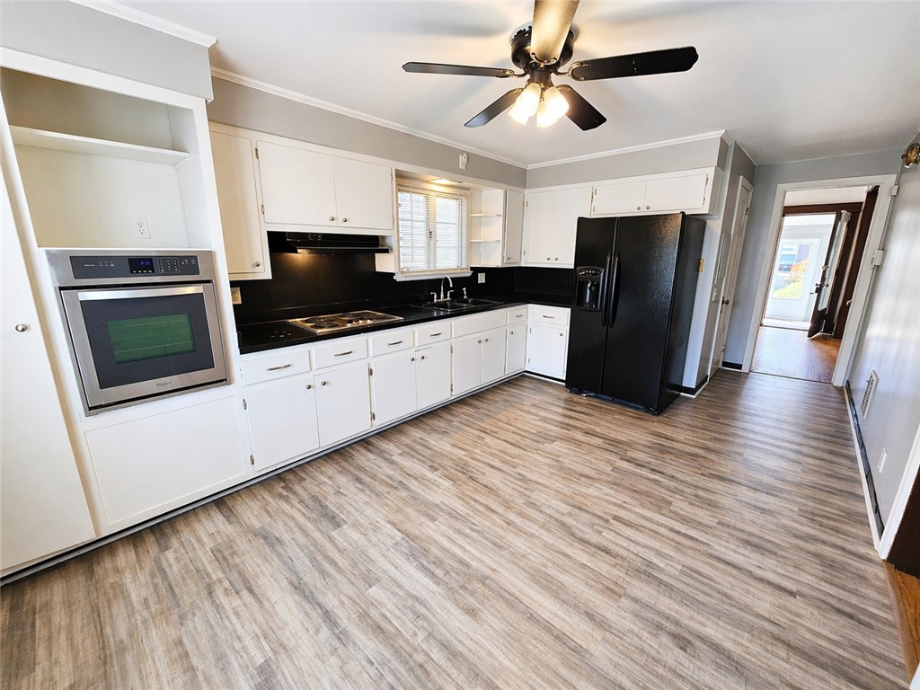 546 Magee Avenue Rochester, NY 14613 - Photo 14 of 36 Kitchen