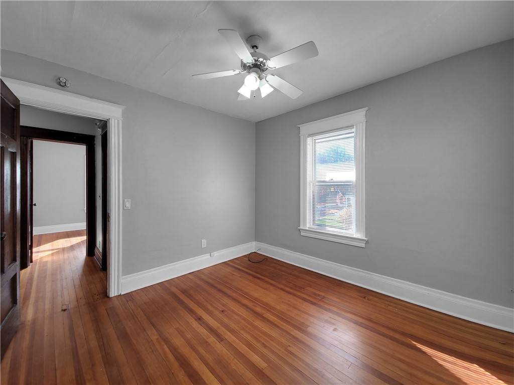 546 Magee Avenue Rochester, NY 14613 - Photo 17 of 36 Upstairs Bedroom 1