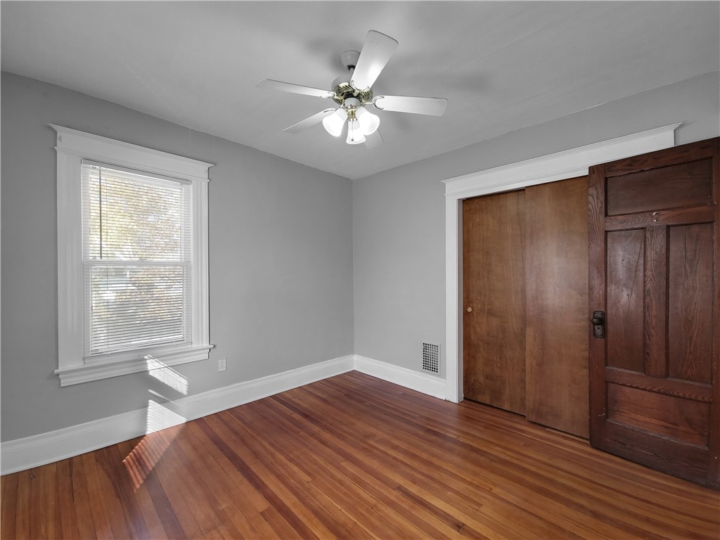 546 Magee Avenue Rochester, NY 14613 - Photo 19 of 36 Upstairs Bedroom 1