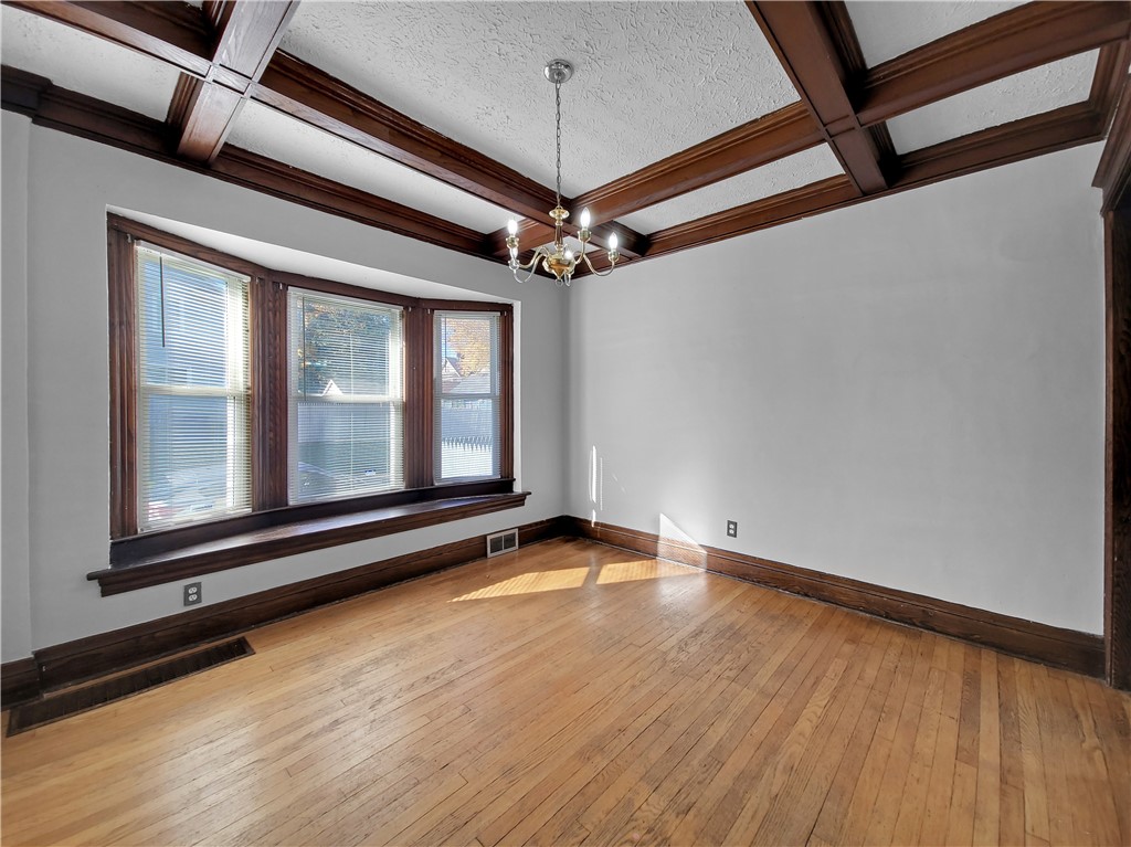 546 Magee Avenue Rochester, NY 14613 - Photo 9 of 36 Dining Room