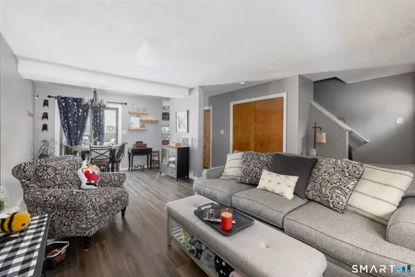 $220,000 | 757 Lake Avenue, Unit 2, Bristol, CT 06010
