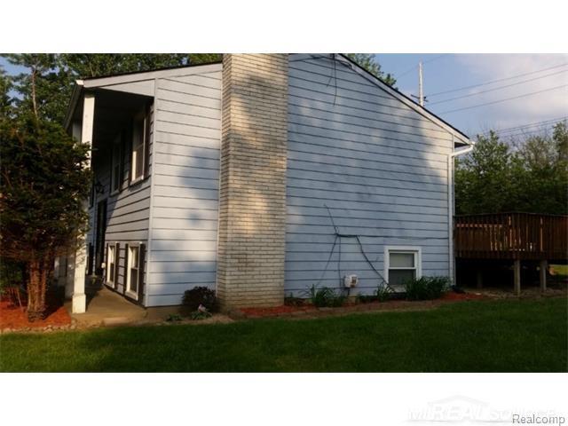 2551 Roseview Drive Rochester Hills, MI 48306 - Photo 9 of 39