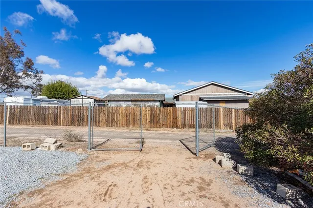 $568,800 | 18724 Danbury Avenue, Hesperia, CA 92345