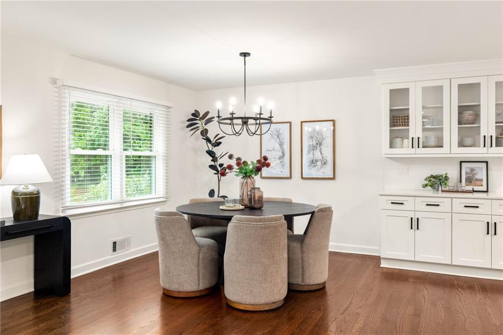 2671 Tanglewood Road Decatur, GA 30033 - Photo 13 of 35