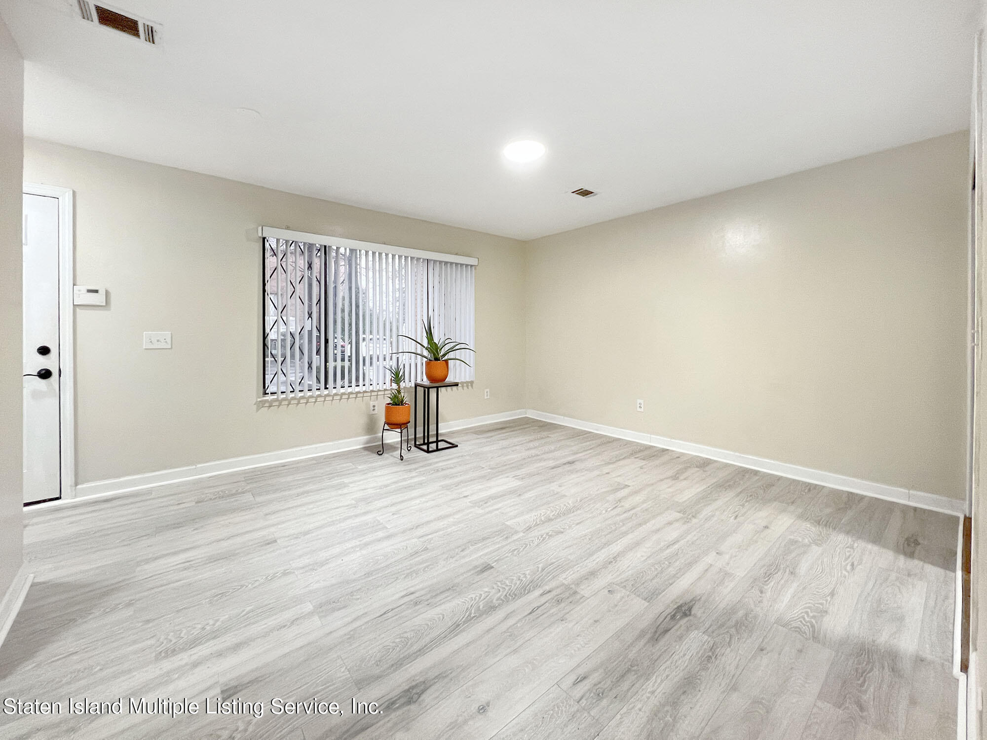 3522 Amboy Road, Unit C Staten Island, NY 10306 - Photo 17 of 32 IMG_6283