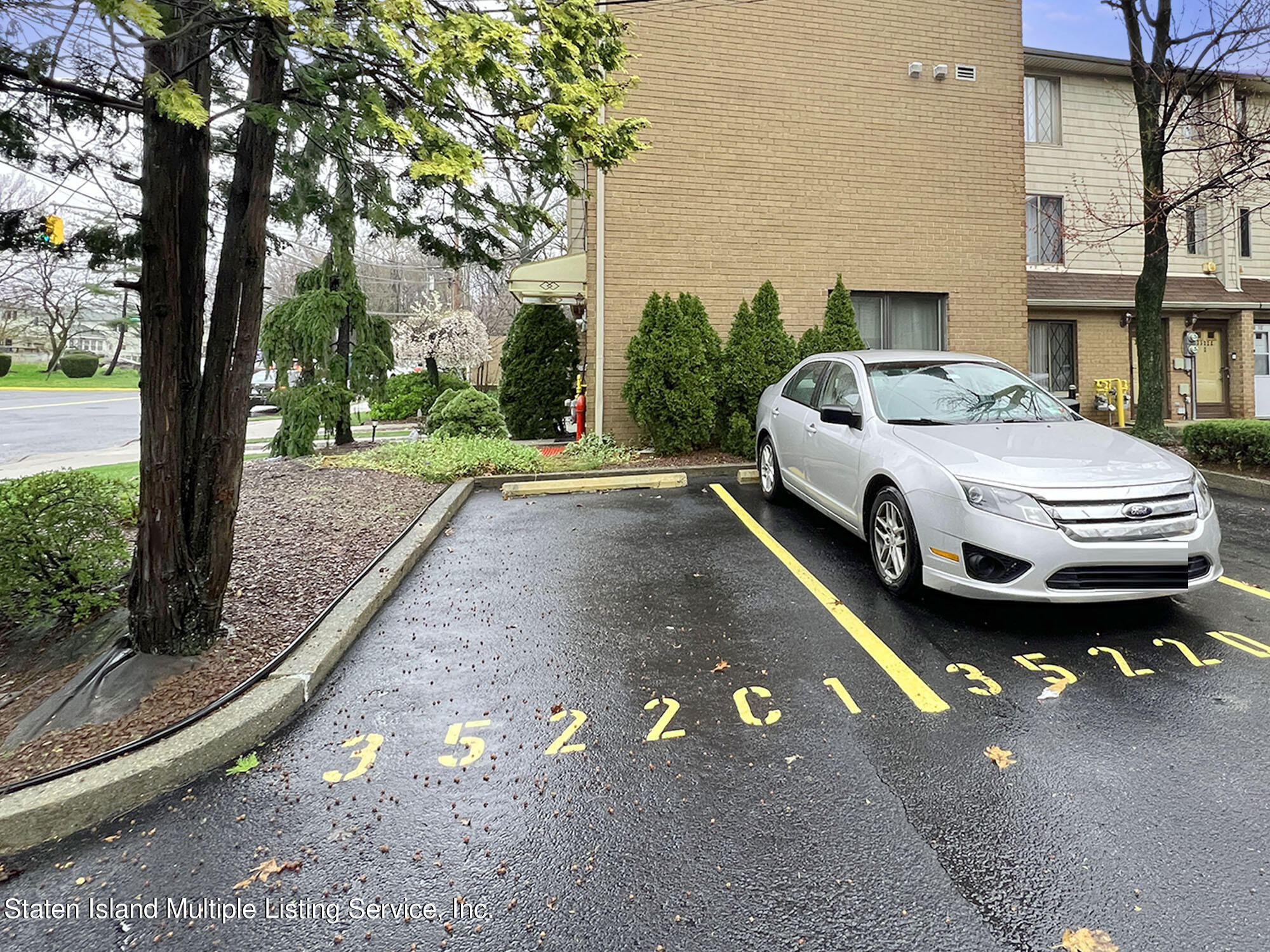 3522 Amboy Road, Unit C Staten Island, NY 10306 - Photo 27 of 32 IMG_6262