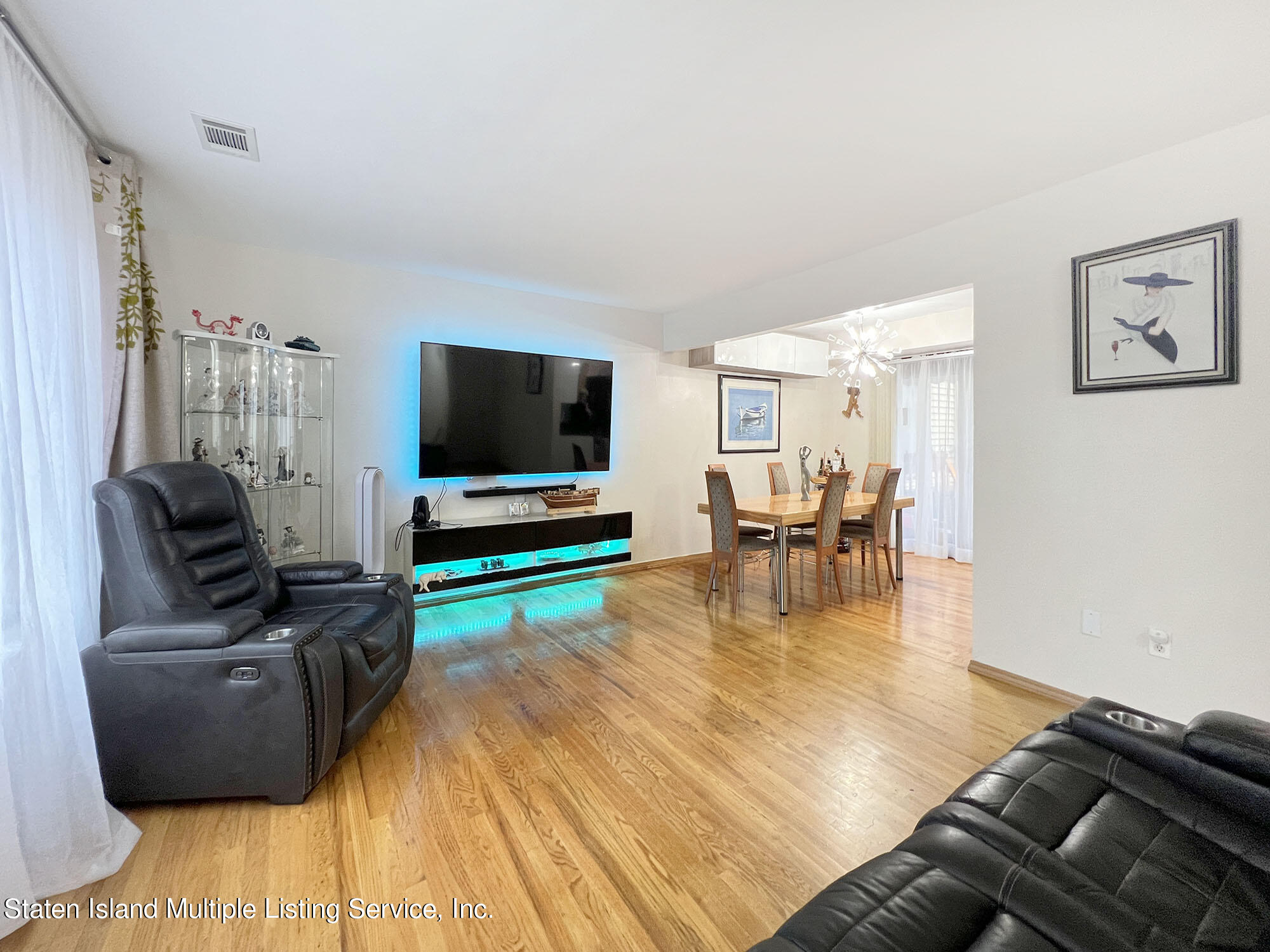 3522 Amboy Road, Unit C Staten Island, NY 10306 - Photo 4 of 32 IMG_6319