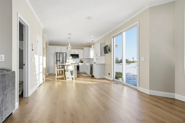 $425,000 | 202 Comet Lane, Heyworth, IL 61745