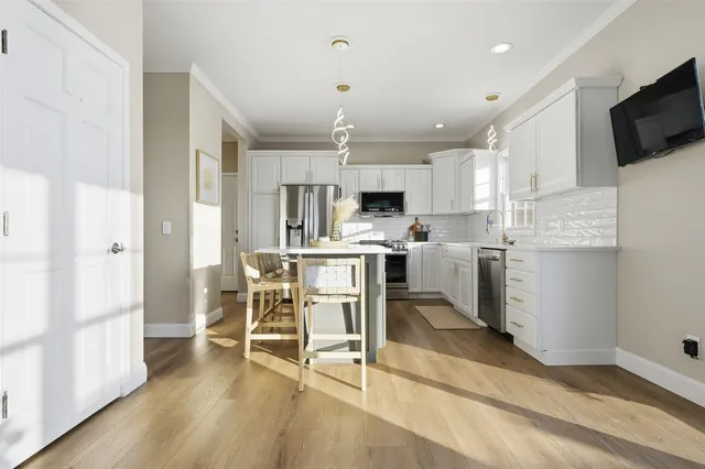 $425,000 | 202 Comet Lane, Heyworth, IL 61745