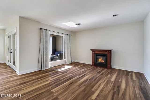 $310,000 | 96 Lakeshore Lane, Unit 28, Crossville, TN 38558