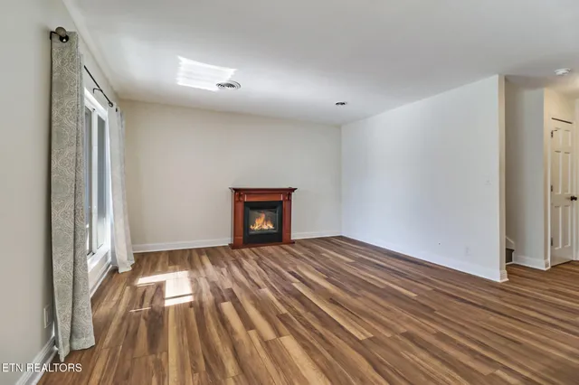 $310,000 | 96 Lakeshore Lane, Unit 28, Crossville, TN 38558