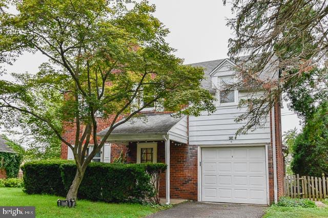 5 Gladstone Road Lansdowne, PA 19050 - Photo 2 of 22