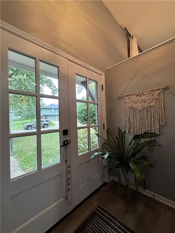 $325,000 | 5229 North Virginia Avenue, Kansas City, MO 64118