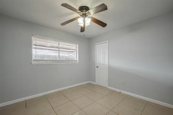 $1,400 | 1939 Campbell Road, Unit 1939, Houston, TX 77080