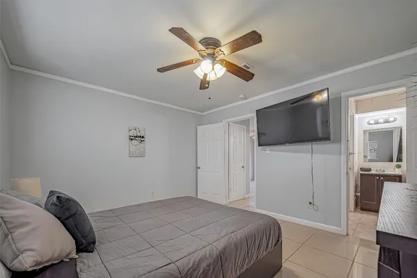 $1,400 | 1939 Campbell Road, Unit 1939, Houston, TX 77080