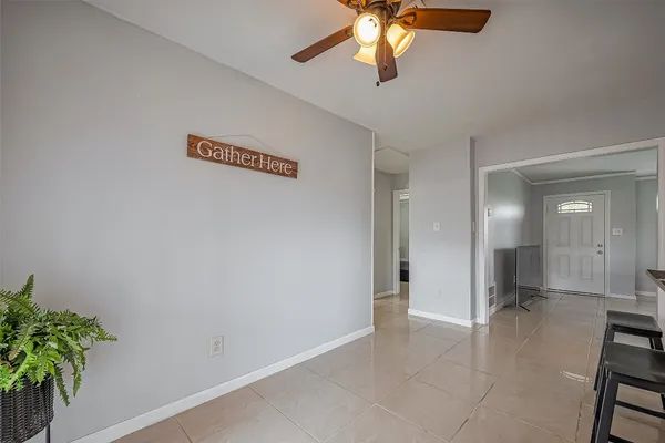 $1,400 | 1939 Campbell Road, Unit 1939, Houston, TX 77080