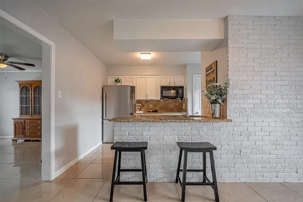 $1,400 | 1939 Campbell Road, Unit 1939, Houston, TX 77080