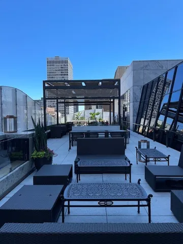 $8,000 | 180 East Pearson Street, Unit 3502, Chicago, IL 60611