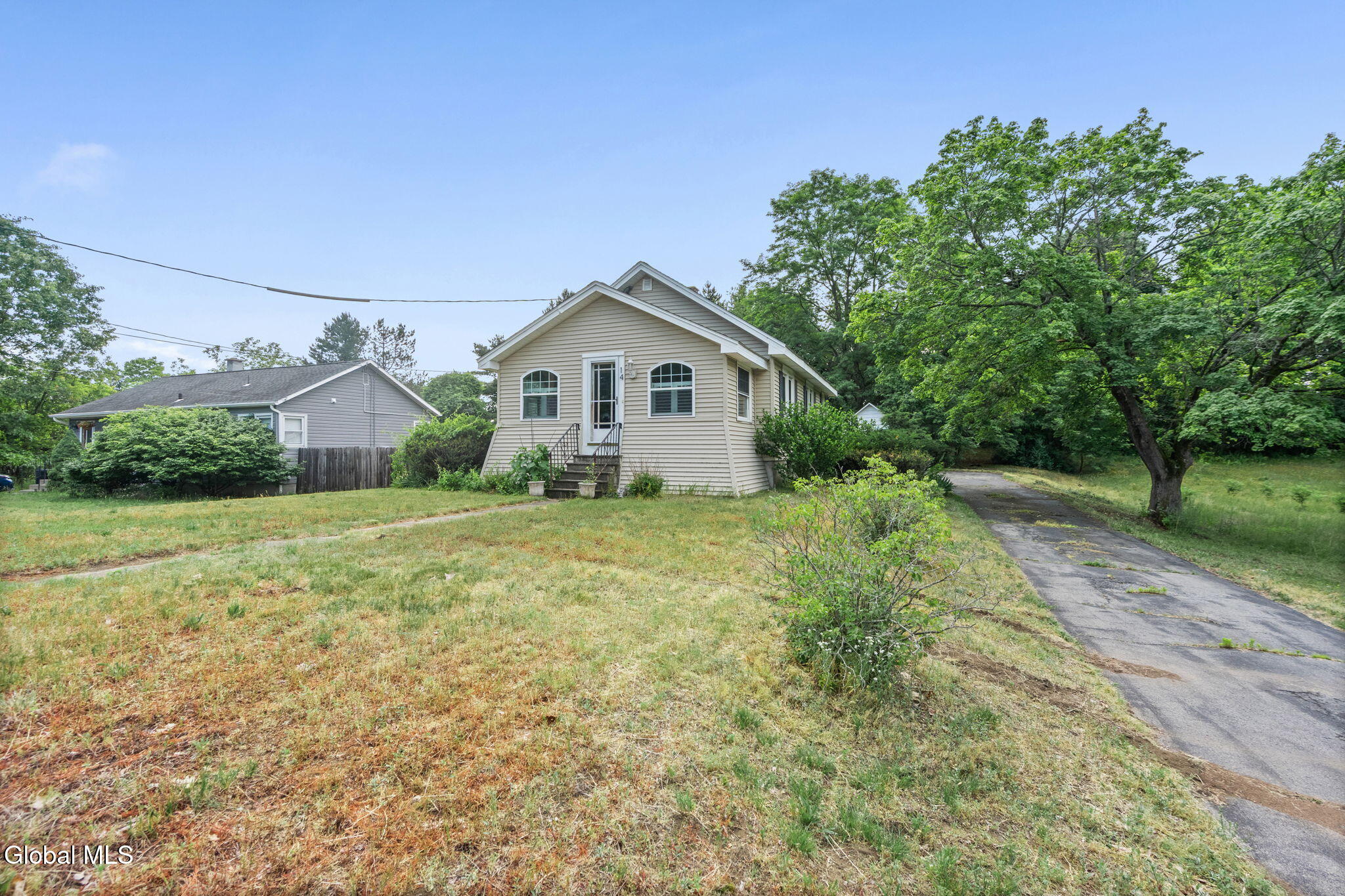 14 Rapp Road Albany, NY 12203 - Photo 5 of 28 1-web-or-mls-14-rapp-rd