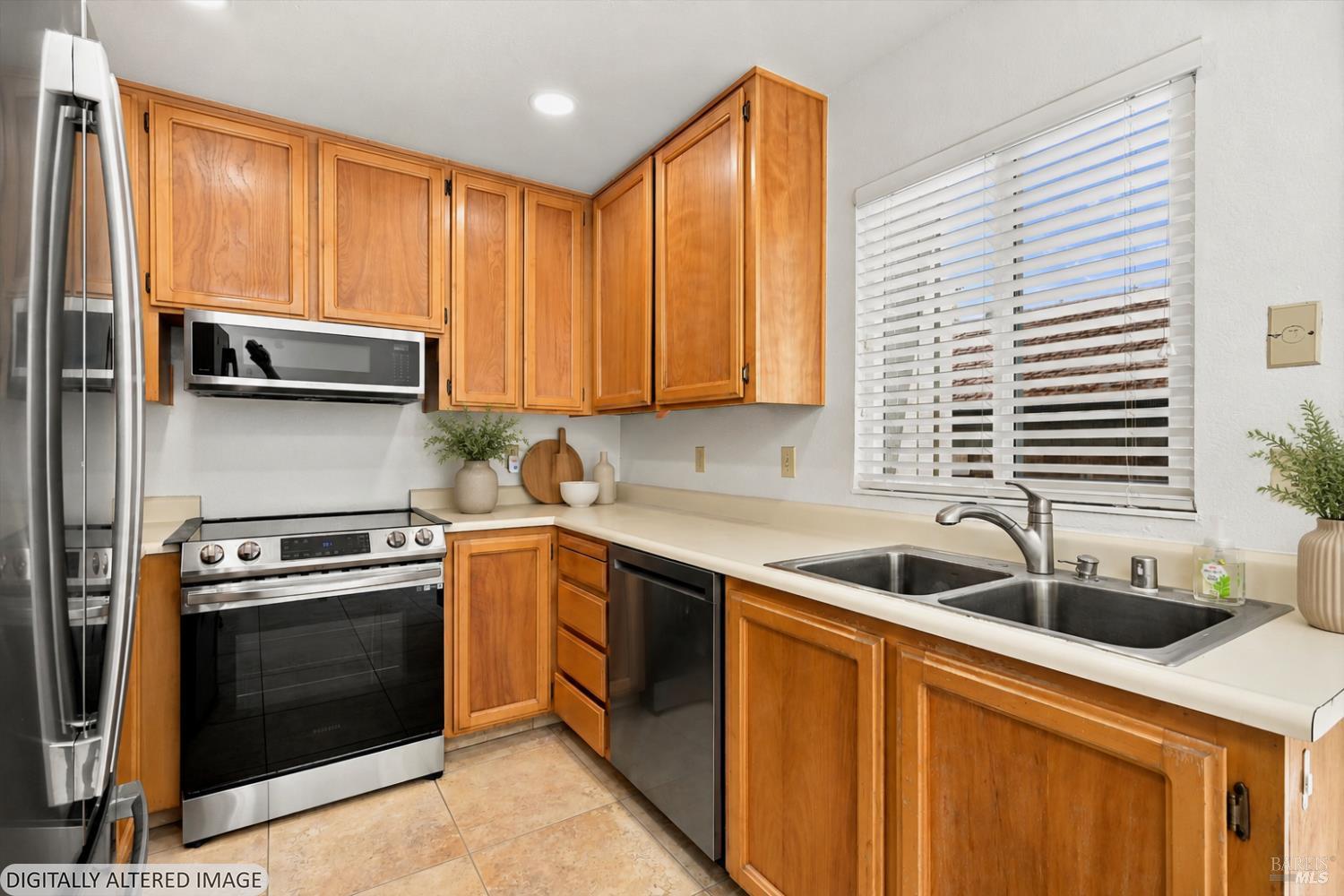 323 Harvest Lane Santa Rosa, CA 95401 - Photo 5 of 32