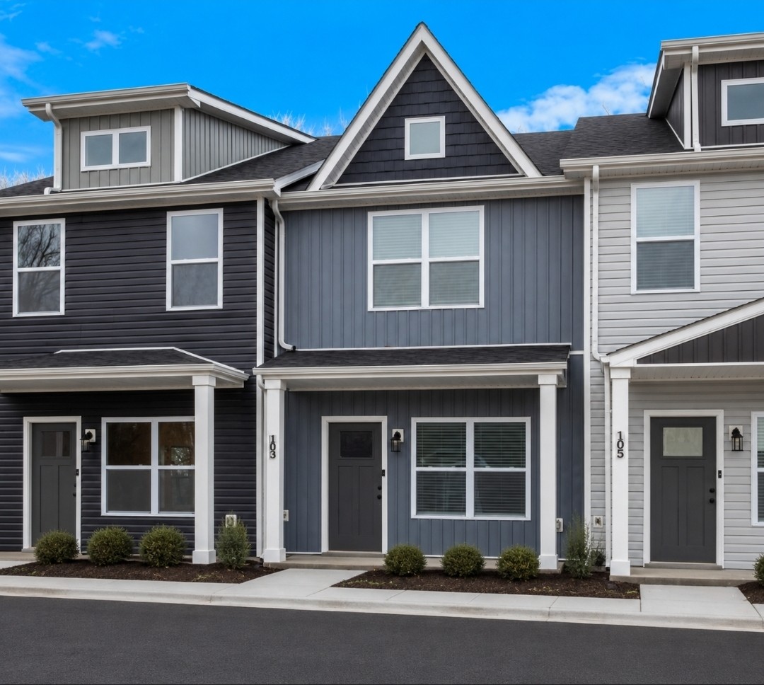 103 Front Rdg Circle Clarksville, TN 37042 - Photo 1 of 37 Gallery Image 1