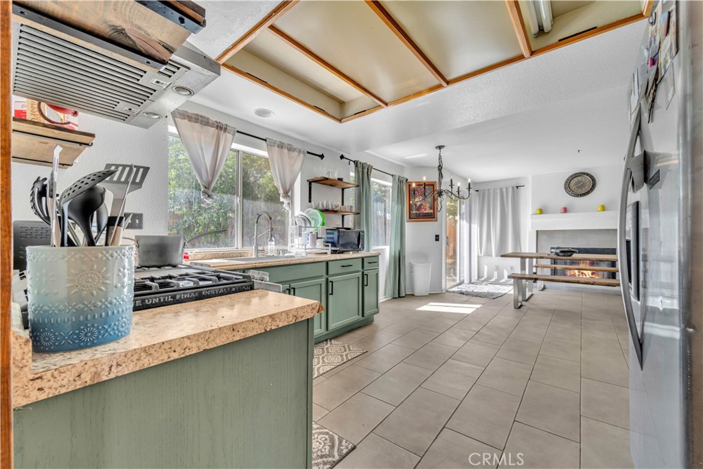 43903 5th Lancaster, CA 93535 - Photo 11 of 39