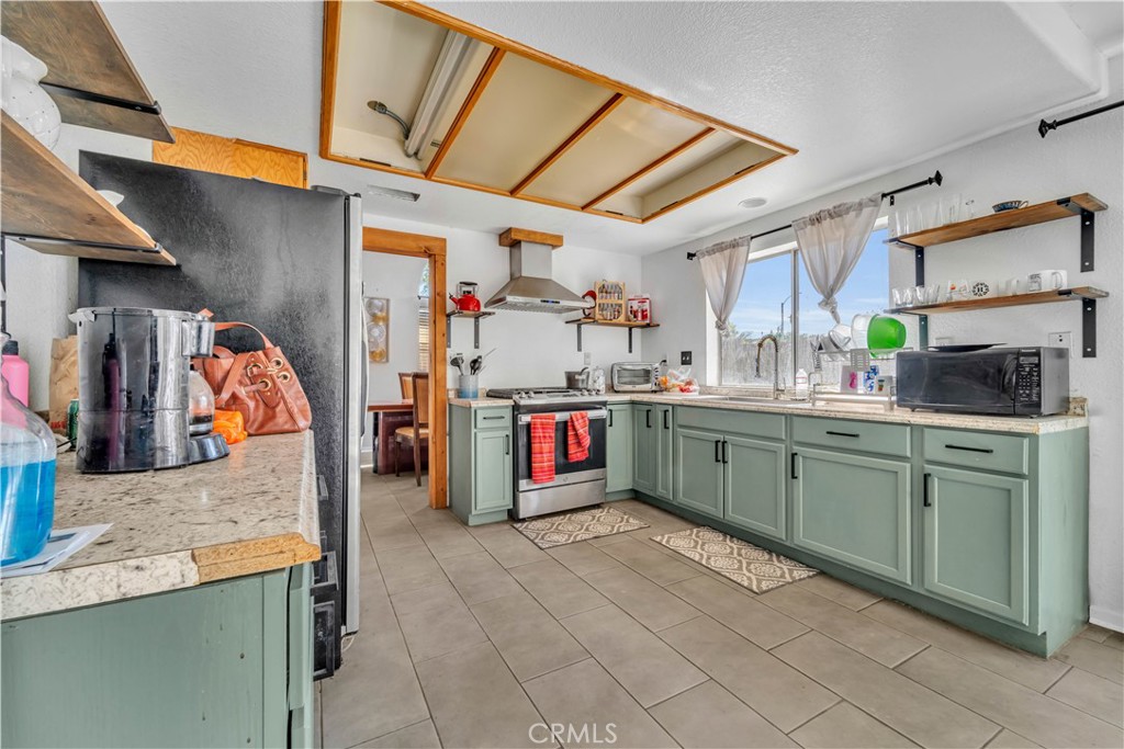 43903 5th Lancaster, CA 93535 - Photo 15 of 39