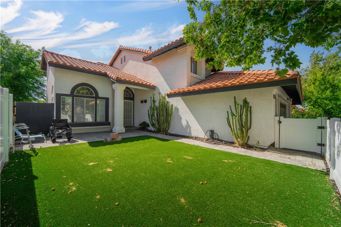 43903 5th Lancaster, CA 93535 - Photo 4 of 39